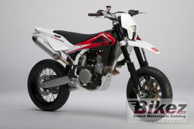 2010 Husqvarna SM 450R photo